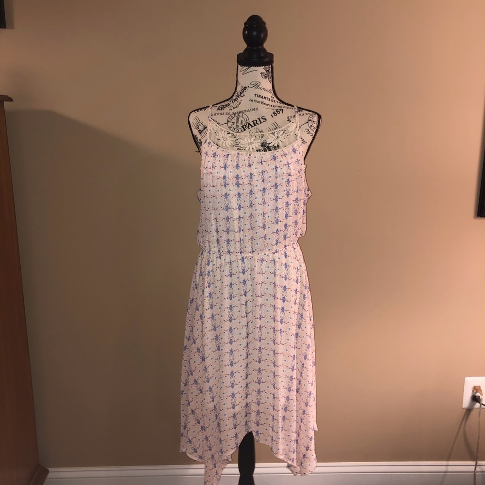 Sleeveless dress